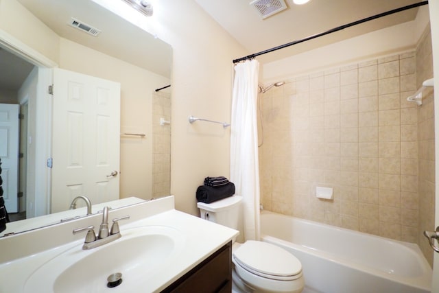 2702 Quiet Moon Trl, Cedar Park, TX 78613 - bathroom featuring vanity and shower / bath combo