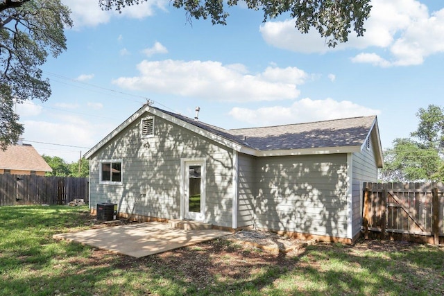 302 Martin Luther King St, Georgetown, TX 78626 - rear view of property featuring a patio and a shingled roof