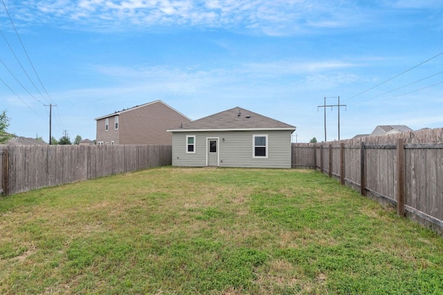 533 Peony Ct, Jarrell, TX 76537 - view of back of property