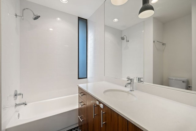 607 Terrell Hill Dr Unit B, Austin, TX 78704 - full bathroom featuring toilet, shower / washtub combination, vanity, and recessed lighting