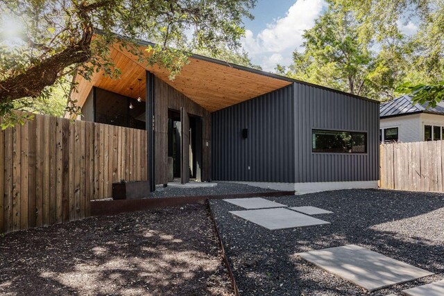 1811 Brackenridge St, Austin, TX 78704 - view of front of home