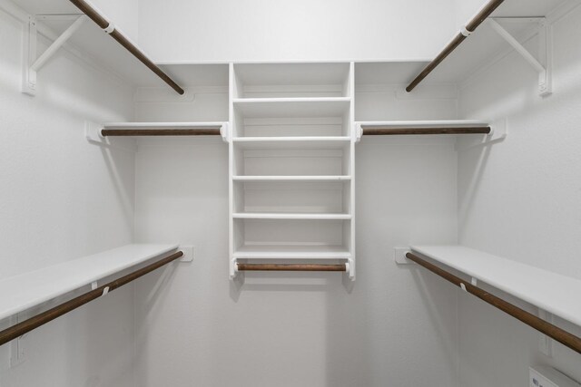 9617 Solana Vista Loop Unit A, Austin, TX 78750 - view of walk in closet