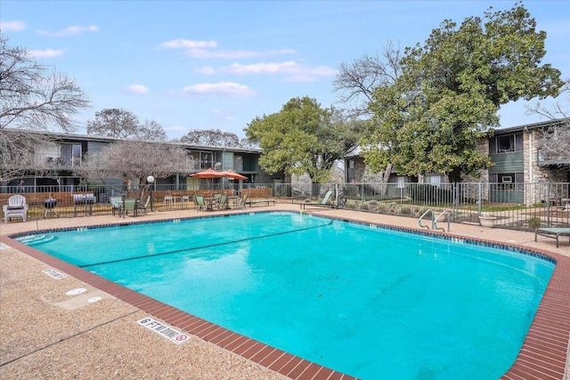 1304 Mariposa Dr Unit 214, Austin, TX 78704 - view of community pool