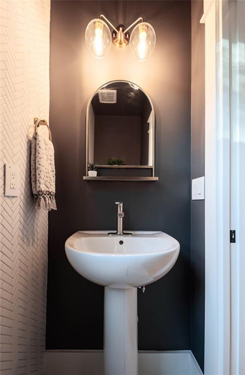 7812 Mullen Dr Unit 2, Austin, TX 78757 - view of bathroom