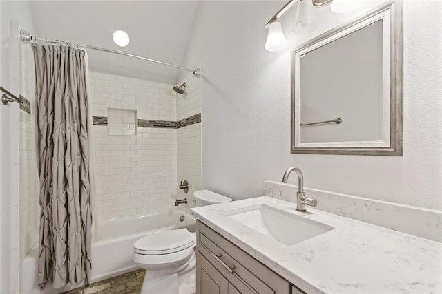 906 Linden St Unit A, Austin, TX 78702 - bathroom with shower / bathtub combination with curtain, vanity, and toilet