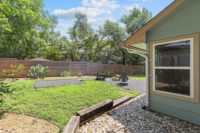 view of yard with a patio area