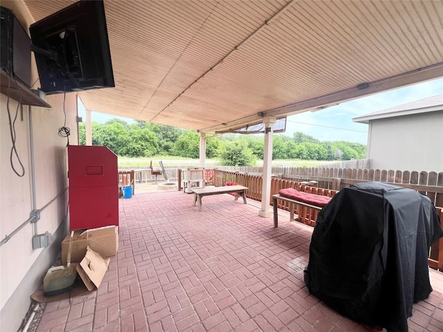 192 Falcon Dr, Luling, TX 78648 - view of patio / terrace with area for grilling