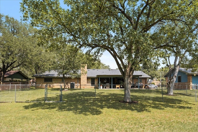 1619 Twin Island Dr, Lockhart, TX 78644 - rear view of property with a gate