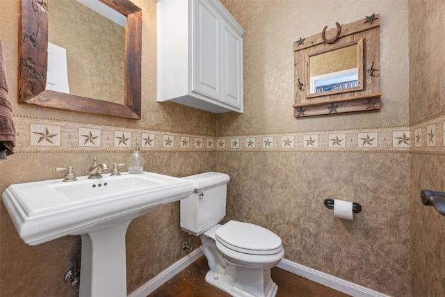 155 Gabriel Farms Dr, Hutto, TX 78634 - half bath with toilet and baseboards