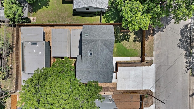 aerial view of property and surrounding area