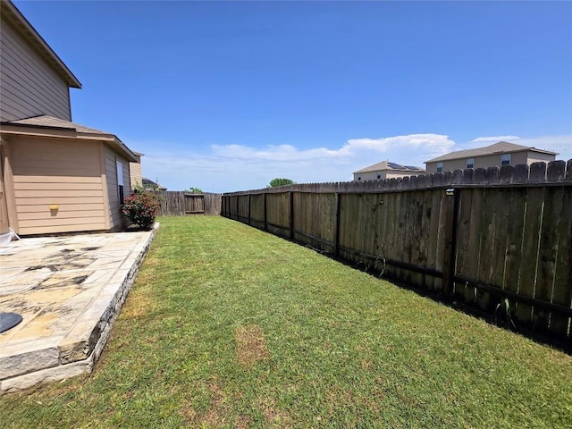 336 Farmer Ln, Jarrell, TX 76537 - view of yard with a patio area