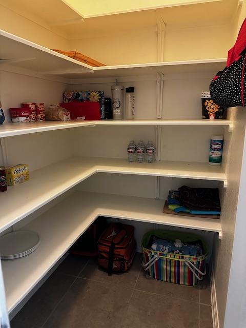 411 Tilly Ln, Buda, TX 78610 - view of pantry