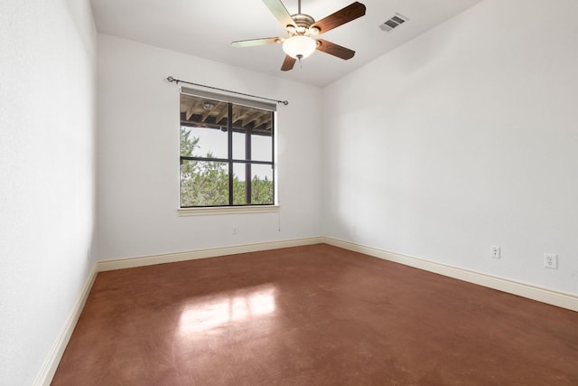 432 Stacey Ann Cv, Dripping Springs, TX 78620 - spare room featuring concrete floors and a ceiling fan