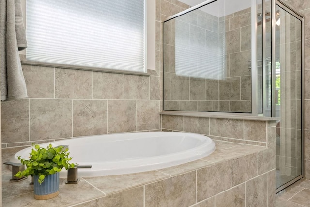 4113 Rainy Creek Ln, Cedar Park, TX 78613 - bathroom featuring a bath and a shower stall