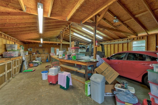 9840 N Live Oak Rd, Salado, TX 76571 - garage with a workshop area
