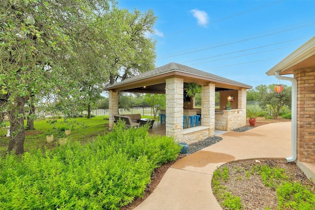 9840 N Live Oak Rd, Salado, TX 76571 - view of community featuring a gazebo and fence