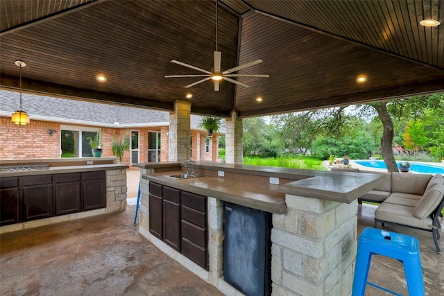 9840 N Live Oak Rd, Salado, TX 76571 - view of patio / terrace featuring exterior kitchen and ceiling fan