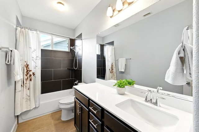 7308 Oberon St, Austin, TX 78741 - bathroom with vanity, shower / bath combo, and tile patterned flooring