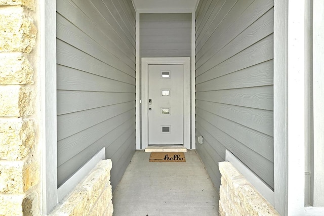 view of property entrance