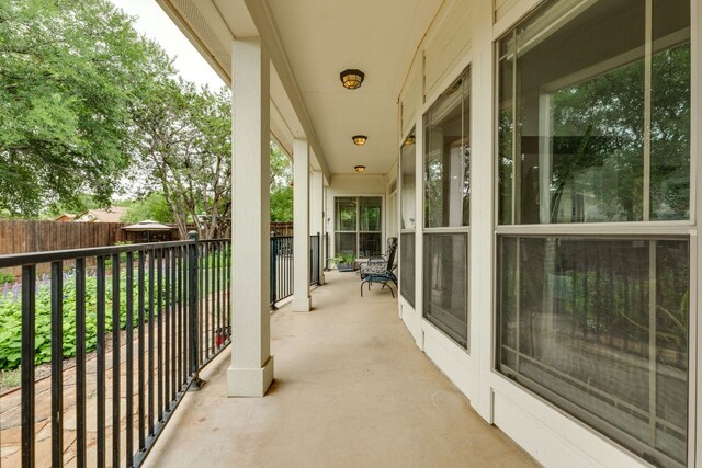 402 Woodland Park Dr, Marble Falls, TX 78654 - photo 31