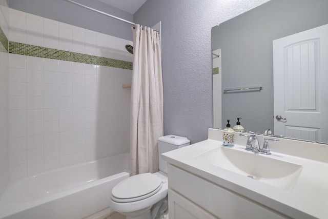 3405 Eagle Ridge Ln, Pflugerville, TX 78660 - bathroom with a textured wall, toilet, shower / bath combo, and vanity