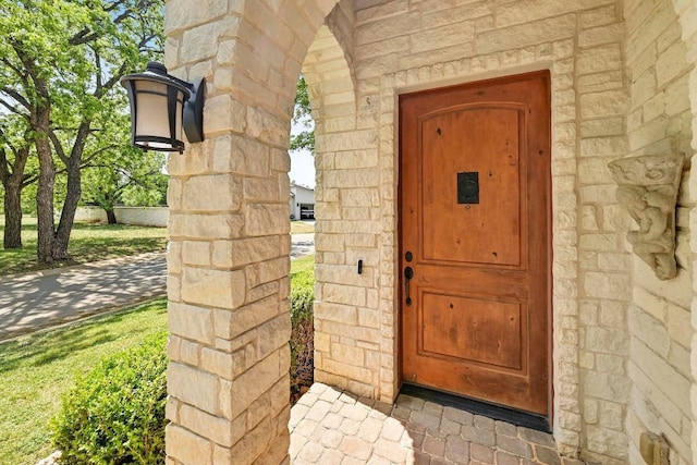101 Blanco Ct, Horseshoe Bay, TX 78657 - view of exterior entry featuring stone siding