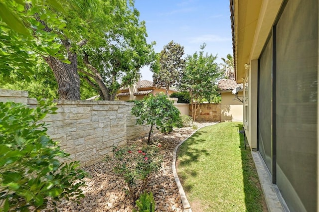 101 Blanco Ct, Horseshoe Bay, TX 78657 - view of yard featuring fence