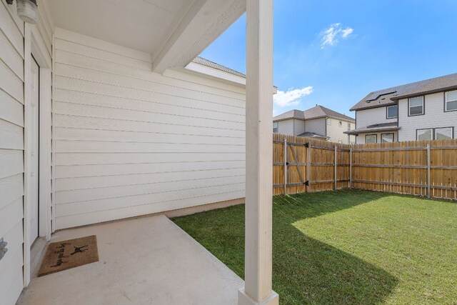 view of yard with a patio area