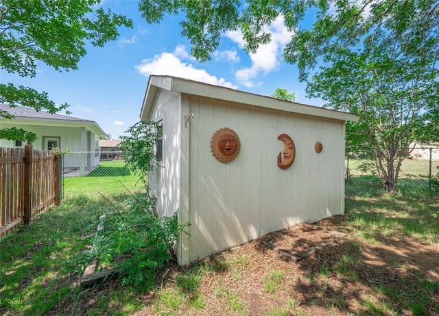 view of outbuilding featuring an outbuilding