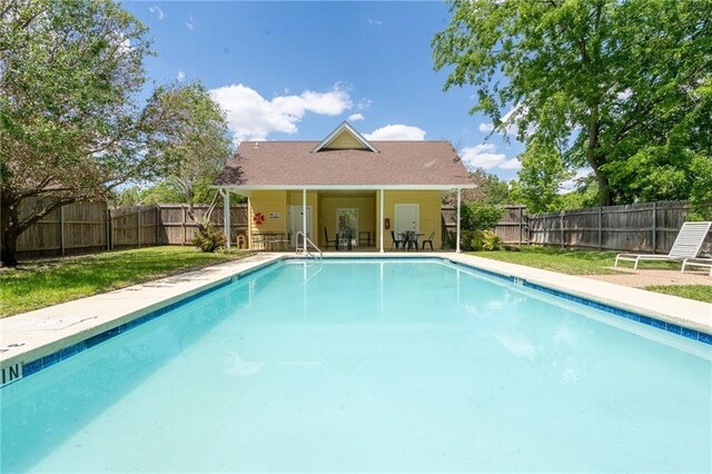 8805 Clearbrook Trl Unit A, Austin, TX 78729 - view of swimming pool