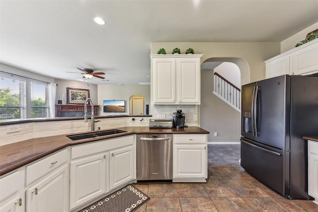 201 Tulip Trail Bnd, Cedar Park, TX 78613 - kitchen featuring black refrigerator with ice dispenser, a sink, ceiling fan, dishwasher, and white cabinets