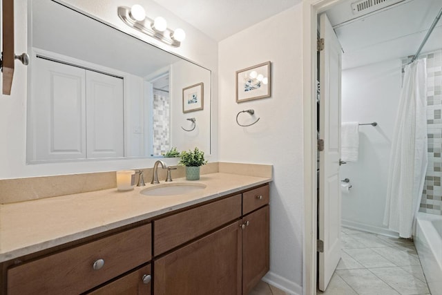 3204 Menchaca Rd Unit 716, Austin, TX 78704 - full bath featuring tile patterned floors, vanity, and shower / tub combo