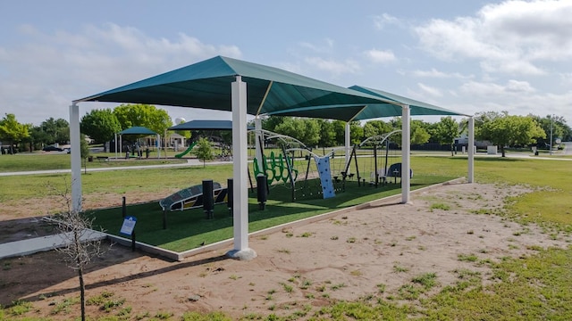 1420 Marsh Harbour Dr, Round Rock, TX 78664 - view of community with a yard