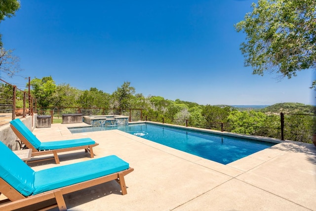 109 N Hill Top Dr, Boerne, TX 78006 - view of swimming pool with a patio area and a pool with connected hot tub
