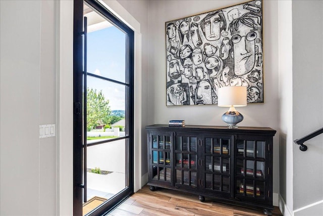 27 Wingreen Loop, The Hills, TX 78738 - entryway featuring wood finished floors