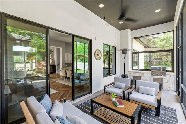 27 Wingreen Loop, The Hills, TX 78738 - sunroom featuring a sink