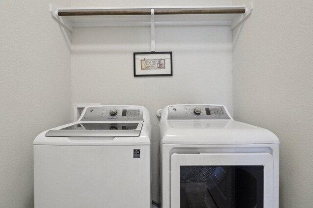 6032 Urbano Bnd, Round Rock, TX 78665 - laundry room with washer and dryer