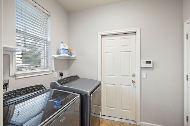 3805 Durnberry Ln, Round Rock, TX 78664 - laundry area featuring washer and clothes dryer and baseboards