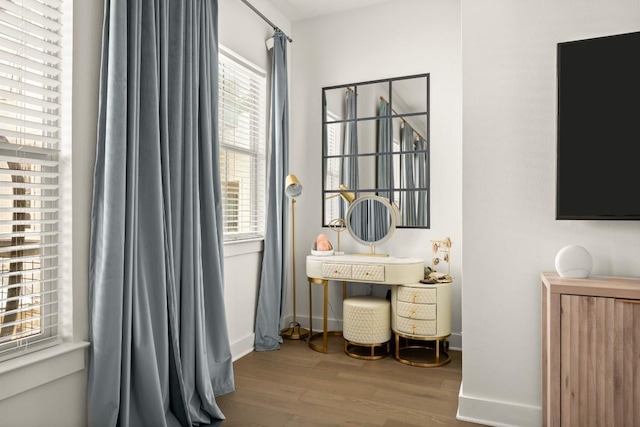 2520 Bluebonnet Ln Unit 32, Austin, TX 78704 - bathroom with wood finished floors, plenty of natural light, and baseboards