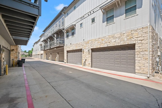 2520 Bluebonnet Ln Unit 32, Austin, TX 78704 - view of road