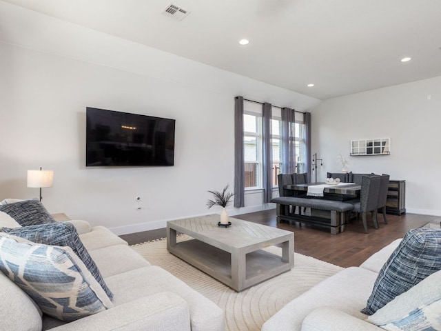 20513 Christie Marie Ln, Pflugerville, TX 78660 - living area with recessed lighting, baseboards, and wood finished floors