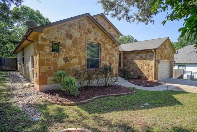 138 S Pohakea Dr, Bastrop, TX 78602 - photo 2