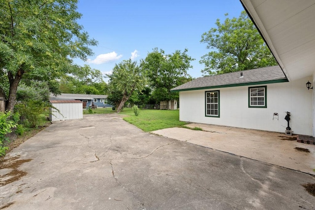 8309 Burrell Dr, Austin, TX 78757 - view of patio / terrace