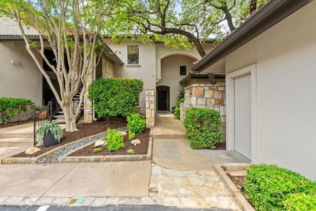 1000 Liberty Park Dr Unit 205, Austin, TX 78746 - property entrance featuring stucco siding