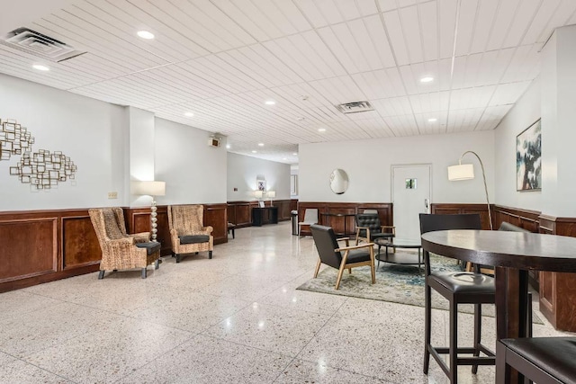 1800 Lavaca St Unit A-514, Austin, TX 78701 - building lobby featuring wainscoting and recessed lighting