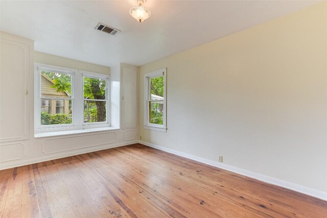 503 Colorado St, Smithville, TX 78957 - empty room with light wood-type flooring and baseboards