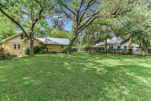 503 Colorado St, Smithville, TX 78957 - view of grassy yard