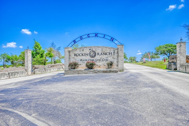 121 Asa Harold, Blanco, TX 78606