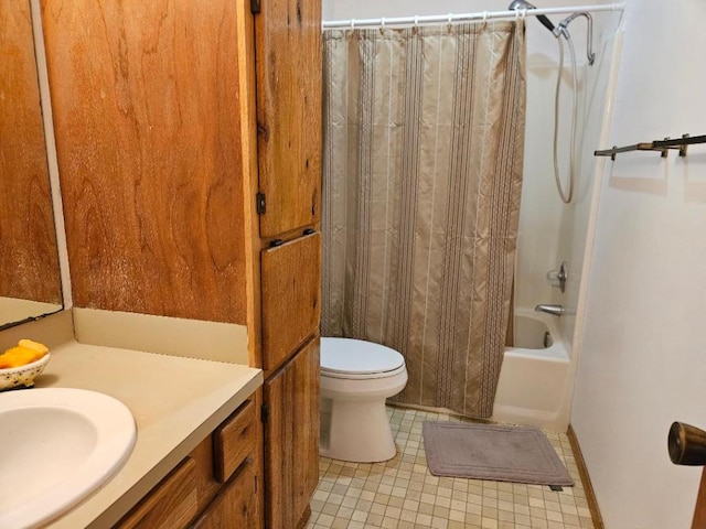 102 Stubblefield Dr, Elgin, TX 78621 - bathroom featuring shower / bath combo, toilet, vanity, and tile patterned floors