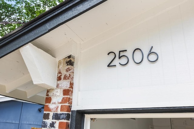 2506 Carlow Dr, Austin, TX 78745 - exterior view